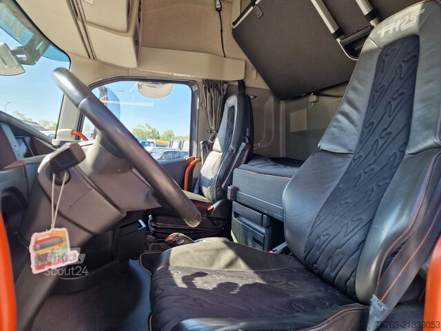 Standardni SZM Volvo FH 13.540 Globetrotter XL 6x2 - "25 year editio...