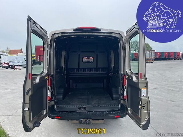 Fourgon tôlé Ford Transit Transit 5 places ecoblue 130cv