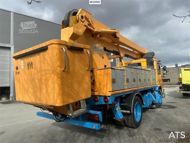 Подъемный грузовик Scania 82m с Simon Cara 170 – Обязательно к просмотру. СМОТРЕТЬ Scania 82m lift truck w/ Simon cara 170 - Must see. WATCH
