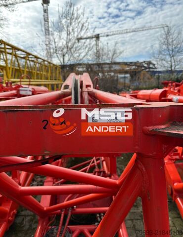 Kranas savivartis kranas su dviguba lankstoma strėle Liebherr LTM 1220