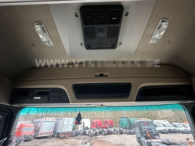 Objemový tahač MERCEDES-BENZ 1836 LSNRL Euro6 4x2 Voll-Luft *Motorschaden*