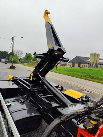 Système de bras à crochet MAN TGL 12.250 City-Abroller Container + Palfinger ...