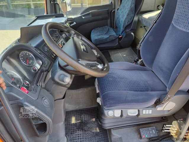 Haakarmsysteem MAN TGA 28.310 Container / Fassi F130