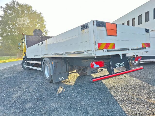 Lastplattform MAN TGM 18.250 Open box + HIAB 166-3