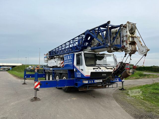 Grúa móvil Grove GMK4075