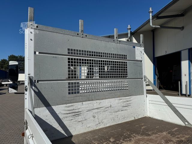 Furgone pick-up MERCEDES-BENZ Atego 818 Pritsche 6 m Klima 3 Sitze AHK