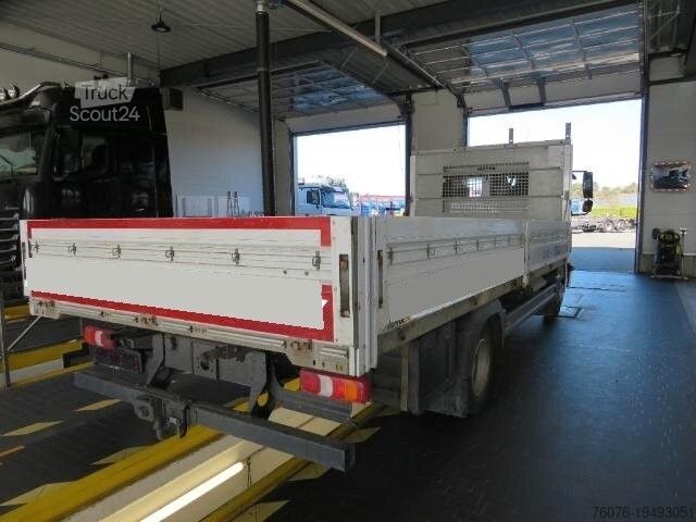 Furgone pick-up MERCEDES-BENZ Atego 818 Pritsche 6 m Klima 3 Sitze AHK