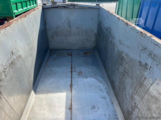 Hákový kontejner  CONTAINER SCARRABILE USATO CON COPERCHIO
