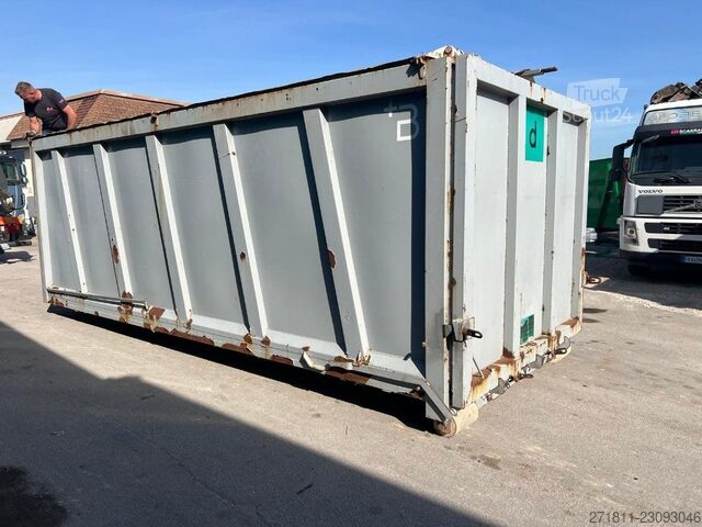 Hákový kontejner  CONTAINER SCARRABILE USATO CON COPERCHIO