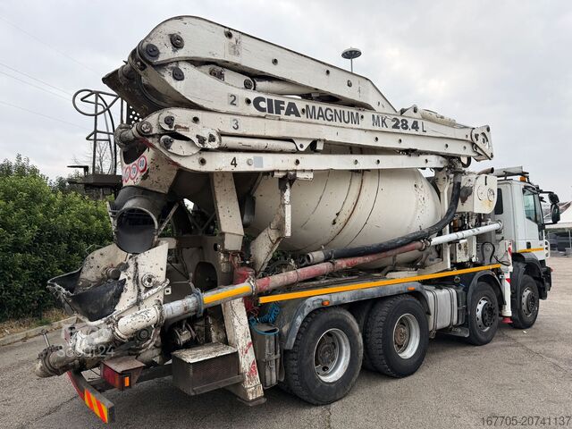 Automatische Betonpumpe Iveco Trakker 450