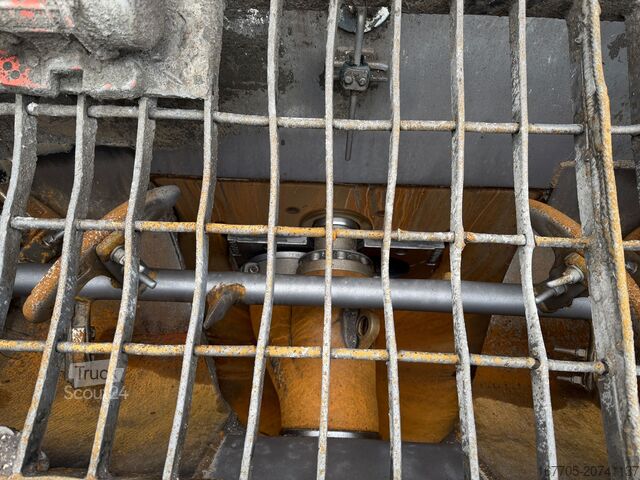 Autopompa per calcestruzzo Iveco Trakker 450