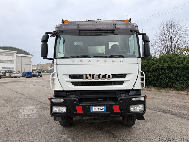 Automatische Betonpumpe Iveco Trakker 450