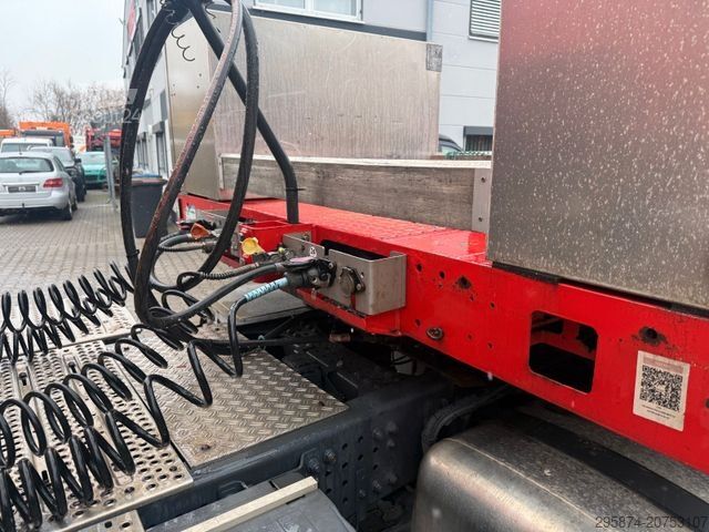 Standard SZM MERCEDES-BENZ 1845 Actros mit Goldhofer STN L3 Tieflader Rampe