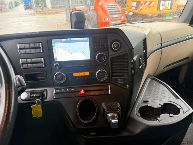 Standard SZM MERCEDES-BENZ 1845 Actros mit Goldhofer STN L3 Tieflader Rampe