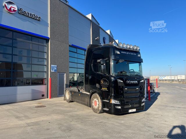 Standard tractor unit SCANIA R520