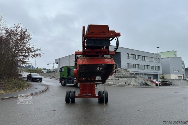 Commercial vehicle 310 Mobile Siebanlage