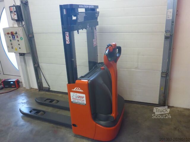 Empilhador manual Linde L12