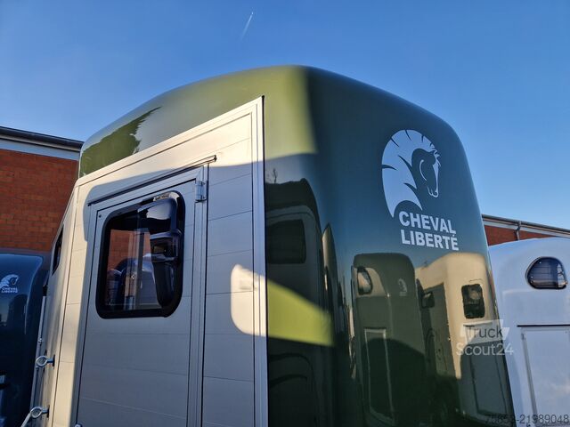Paardentransportaanhanger Cheval Liberté Touring Country Premium Ausstattung Neu