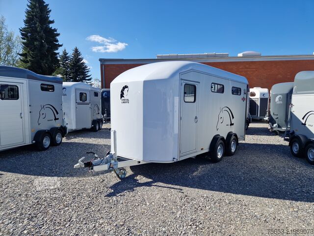 Remorque de transport de chevaux Cheval Liberté Maxi 4 Vollausstattung bis 4 Pferde Neu