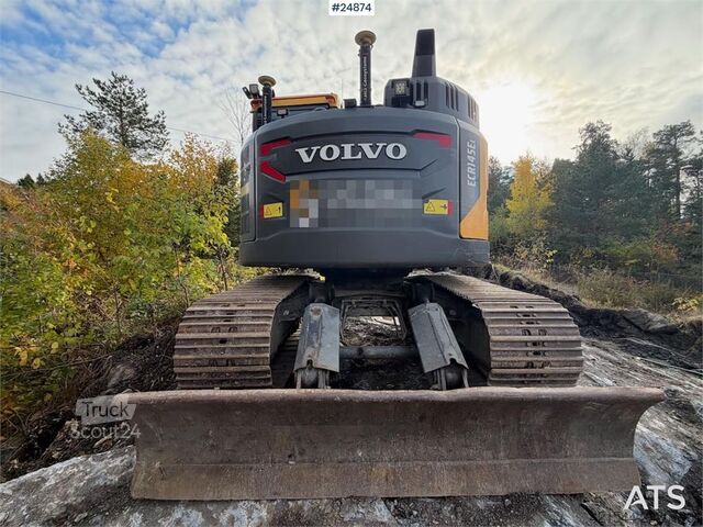 Volvo ECR145EL tela-alustainen kaivinkone – 3 kauhaa, kallistuva rototiltti Volvo ECR145EL Crawler Excavator – 3 Buckets, Tiltrotato