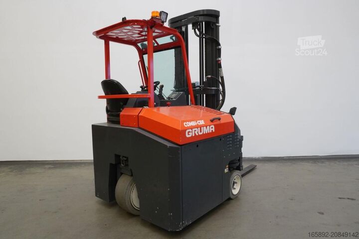 4-way forklift Combilift CBE3000