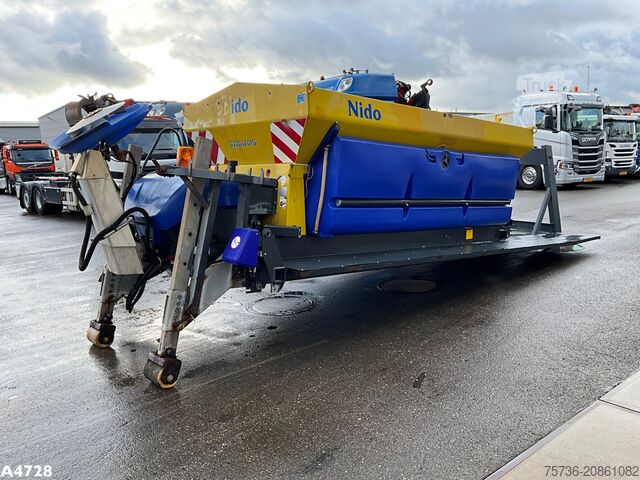 Vagón esparcidor Nido STRATOS 5m³ zoutstrooier