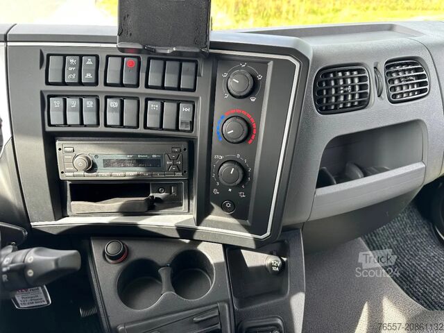 Sliding tarpaulin Renault D240.12. EURO6. 11-2021.