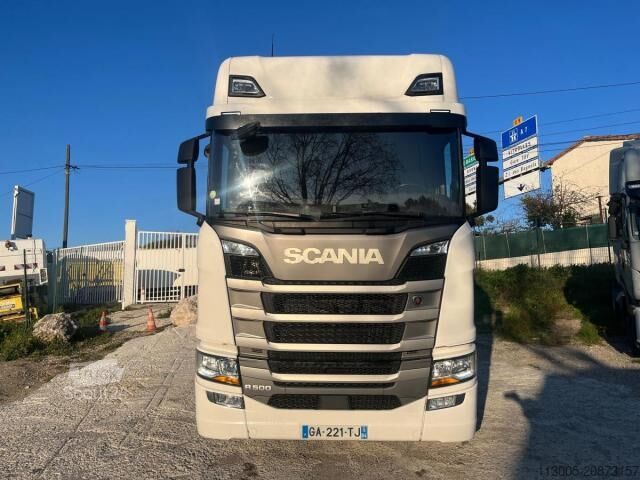Tracteur routier standard Scania R 450
