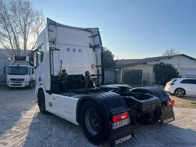 Tracteur routier standard Scania R 450