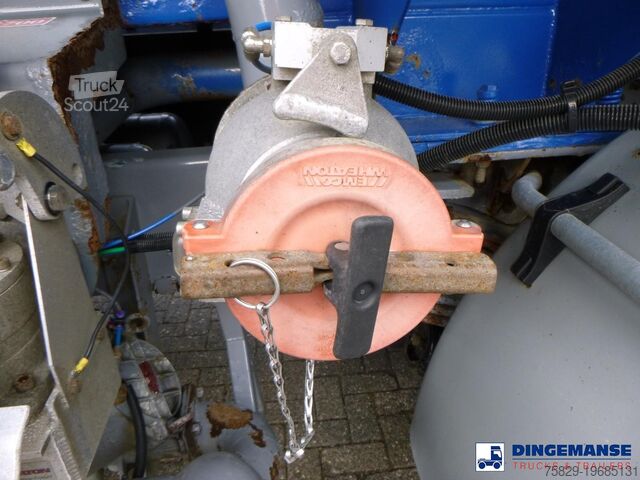 Tanker Scania P 230 DB 4x2 RHD fuel tank 12.4 m3 / 4 comp