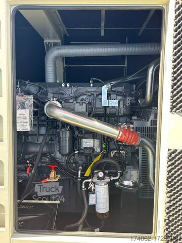 Generator set Iveco 16TE1W - 660 kVA Generator - DPX-19798