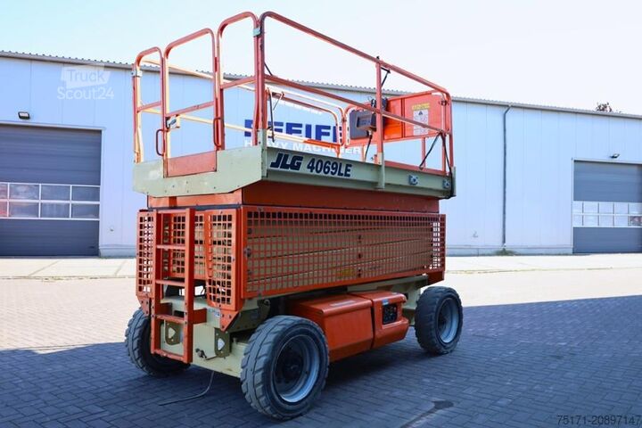 Sakselevator JLG 4069LE Electric, 14.2m Working Height, 360kg Capac