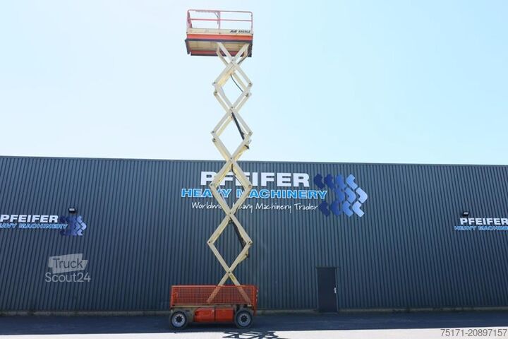 Sakselevator JLG 4069LE Electric, 14.2m Working Height, 360kg Capac