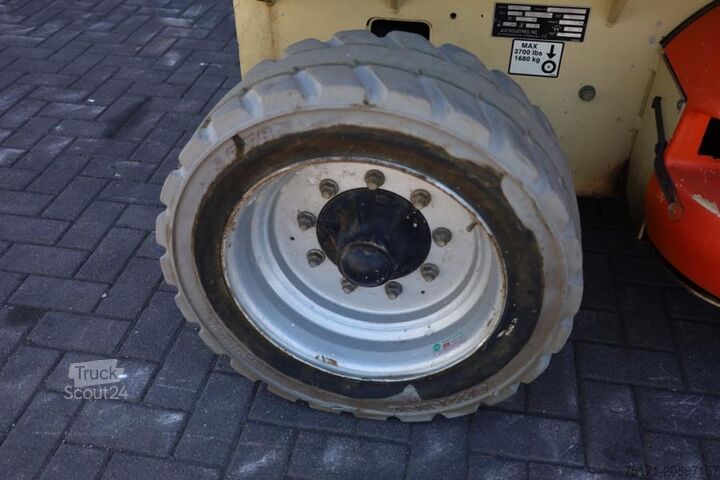 Sakselevator JLG 4069LE Electric, 14.2m Working Height, 360kg Capac