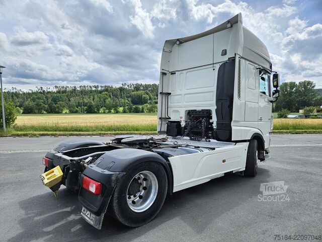 стандартний тягач DAF XF 530 FT