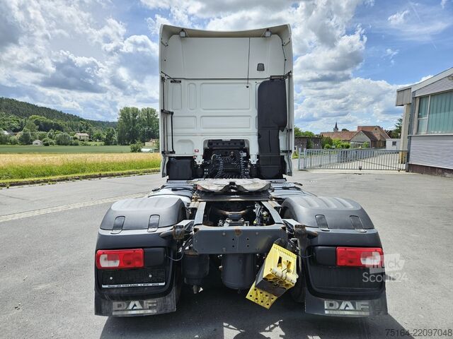 стандартний тягач DAF XF 530 FT