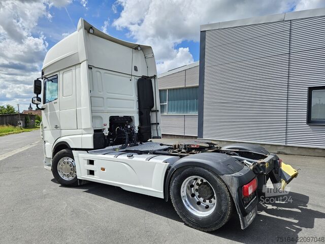 стандартний тягач DAF XF 530 FT