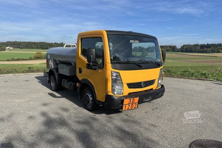 Cysterna samochodowa Renault Maxity 130.35 Tankaufbau 4x2 / Swiss-Vehicle