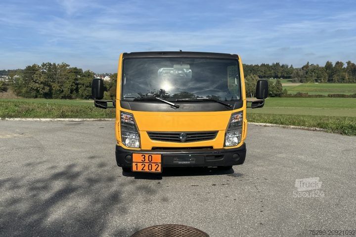 Cysterna samochodowa Renault Maxity 130.35 Tankaufbau 4x2 / Swiss-Vehicle