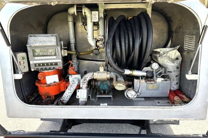 Cysterna samochodowa Renault Maxity 130.35 Tankaufbau 4x2 / Swiss-Vehicle