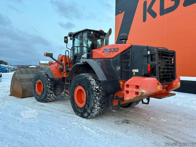 Pala gommata Hitachi ZW 330-5B 5500 l BUCKET