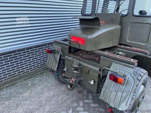 Hochdachkombi Mercedes-Benz Unimog 406 Doka Vliegtuigsleper Nieuwstaat!