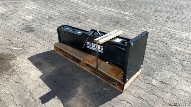  KOMATSU Mustang HM 702 Abbruchhammer / Abbruch