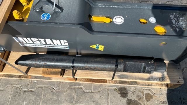  KOMATSU Mustang HM 702 Abbruchhammer / Abbruch