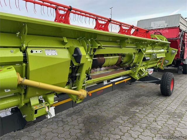 Moissonneuse-batteuse CLAAS Trion 660 mit Vario 770