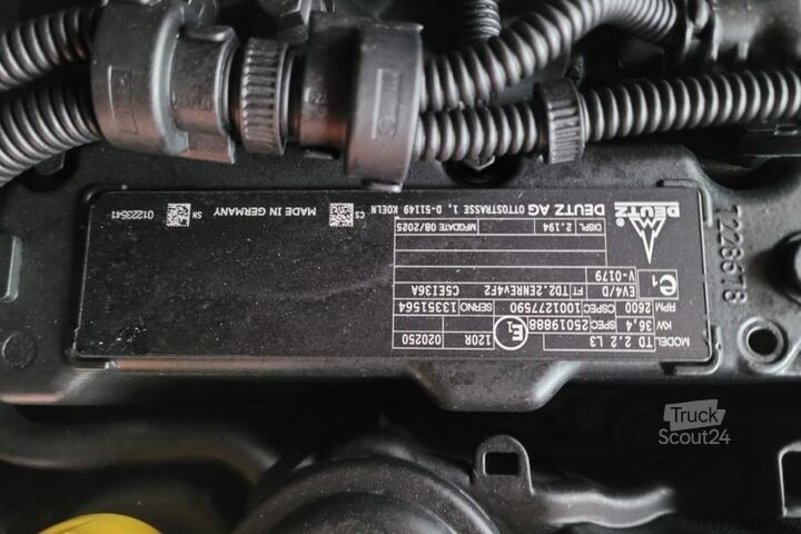 Телескопічна платформа JLG 660SJ Quad Tracks Also Available For Rent, New, Di