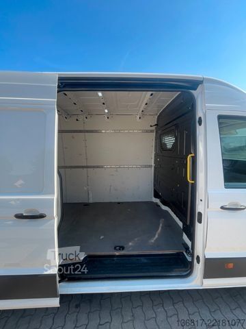 Magas tetős furgon VOLKSWAGEN Crafter Kasten 35 L4H3 Hochdach KAM Navi Klima