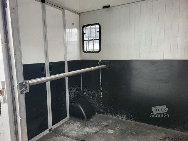 Transporteur de bétail RENAULT Master Sodiak 3,5 t Aluaufbau Aluboden Autom. Na