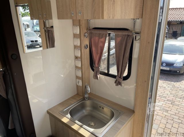 Veetransporter MERCEDES-BENZ Atego 818 L Automatik, Klima,Leder,Standheizung