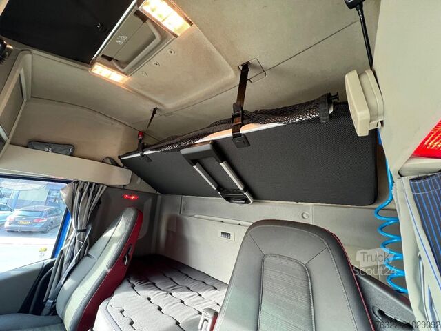 Tracteur standard Volvo FH 460 GLOBETROTTER 6X2 460 GLOBETROTTER 6X2 / ...